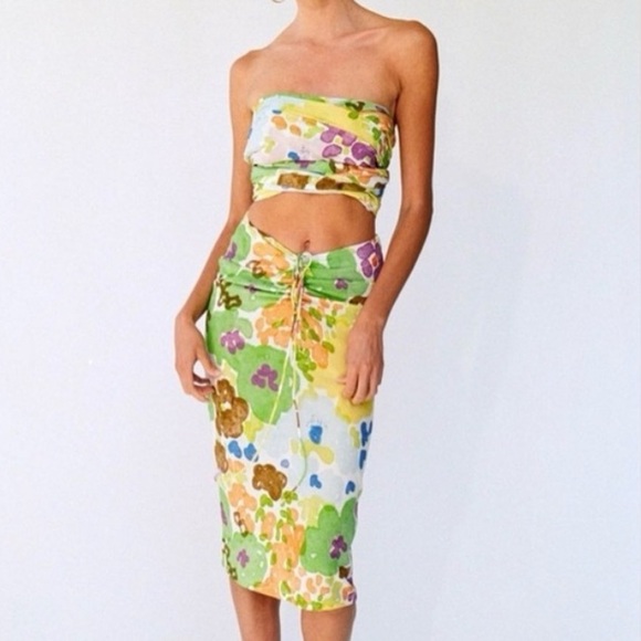 With Jean Naomi Set in Water Babies - Picture 6 of 9